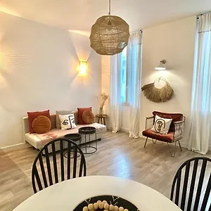 le-saint-victor-marseille.fr-provencehotel.com/